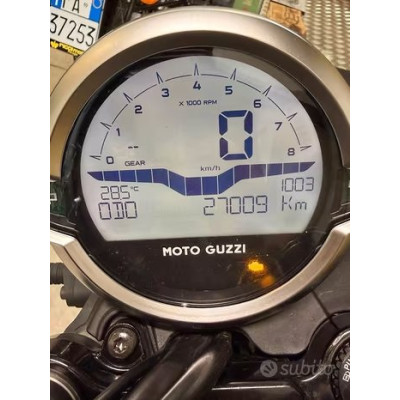 Moto Guzzi V7 IV