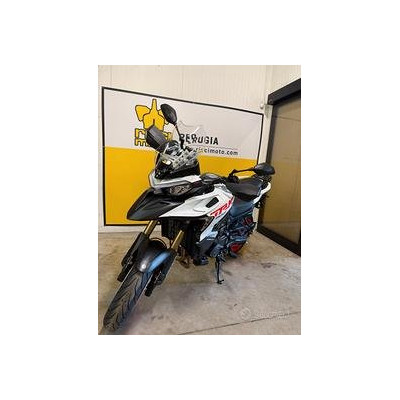 Benelli TRK 902 Stradale