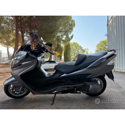 Suzuki Burgman 400