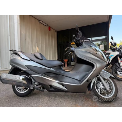 Suzuki Burgman 400