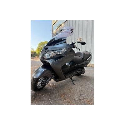 Suzuki Burgman 400