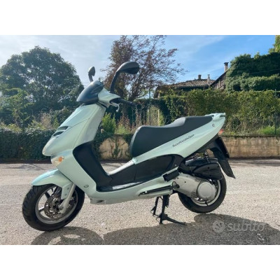 Aprilia Leonardo 150 2000