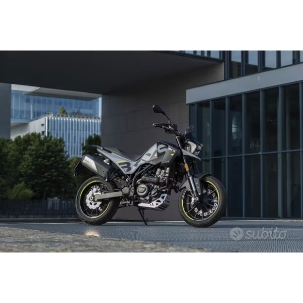 Benelli BKX 300 S