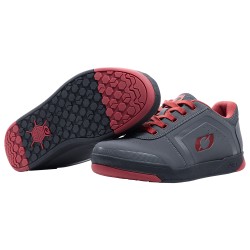 Pinned Flat Pedal Shoe V.22  Gray Red